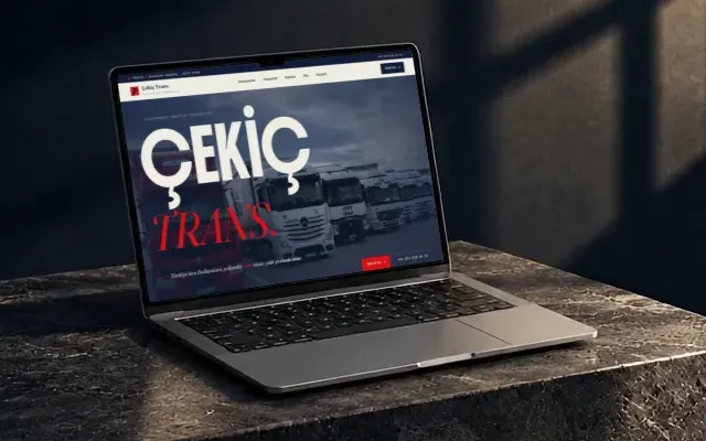 Çekiç Trans sitesi bir dizüstünün ekranında